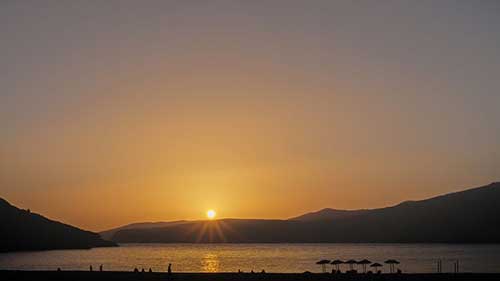 和光同塵的勵志文案